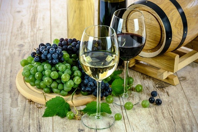 Un bando per i produttori di vino